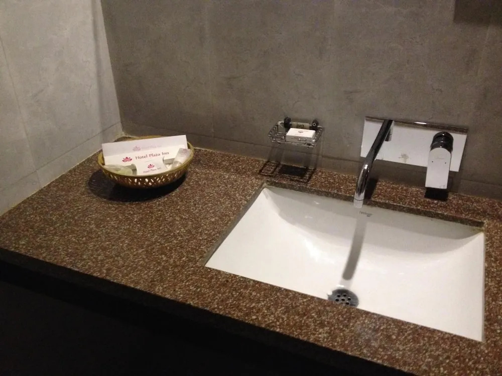 Hotel Plaza Inn