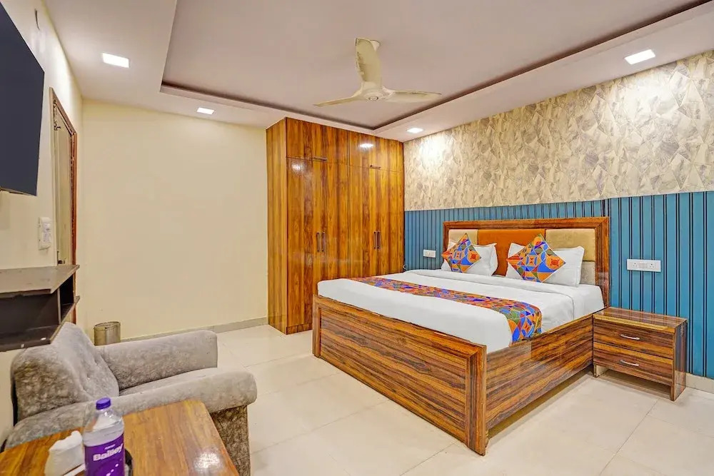 Fabhotel Angel Pink Residency