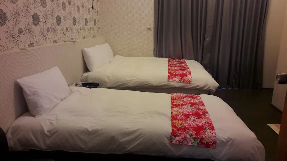 Luodong Night Market Yis B&B