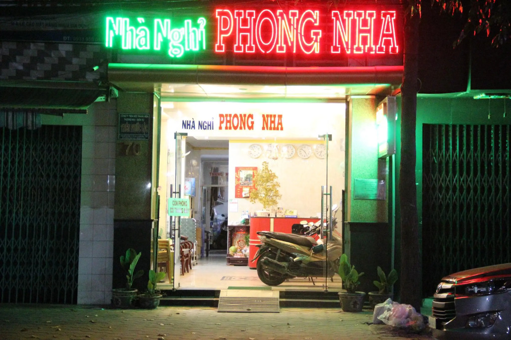 Phong Nha motels