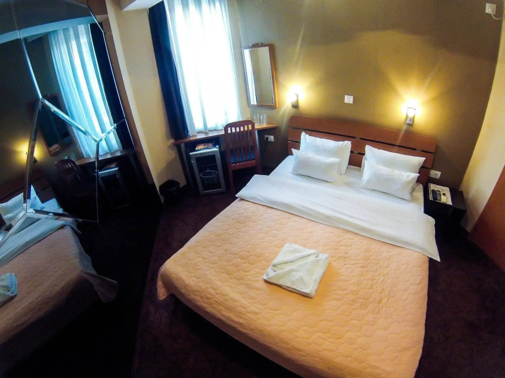 Orange Inn Hotel