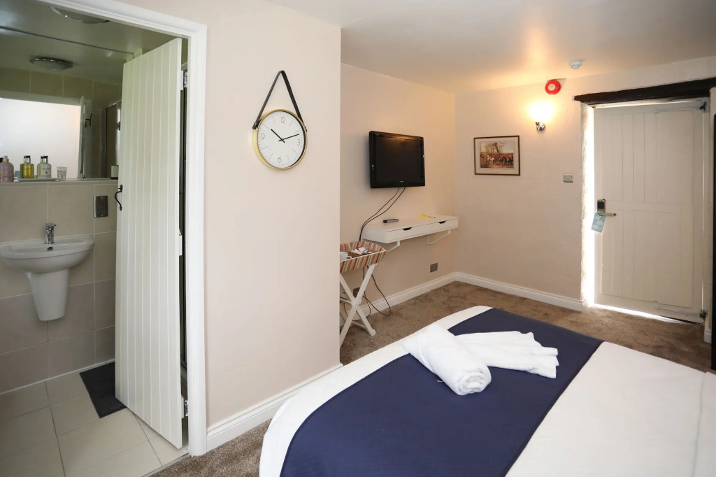 Merrymouth Inn