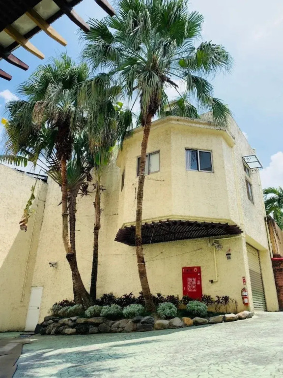 Wen Mei Motel
