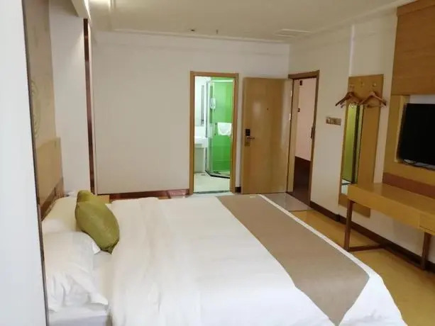 GreenTree Inn Xianning Tongshan Yangdu Avenue Hotel
