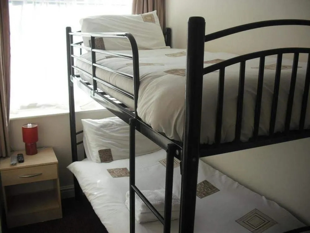 Aindale Hotel Blackpool