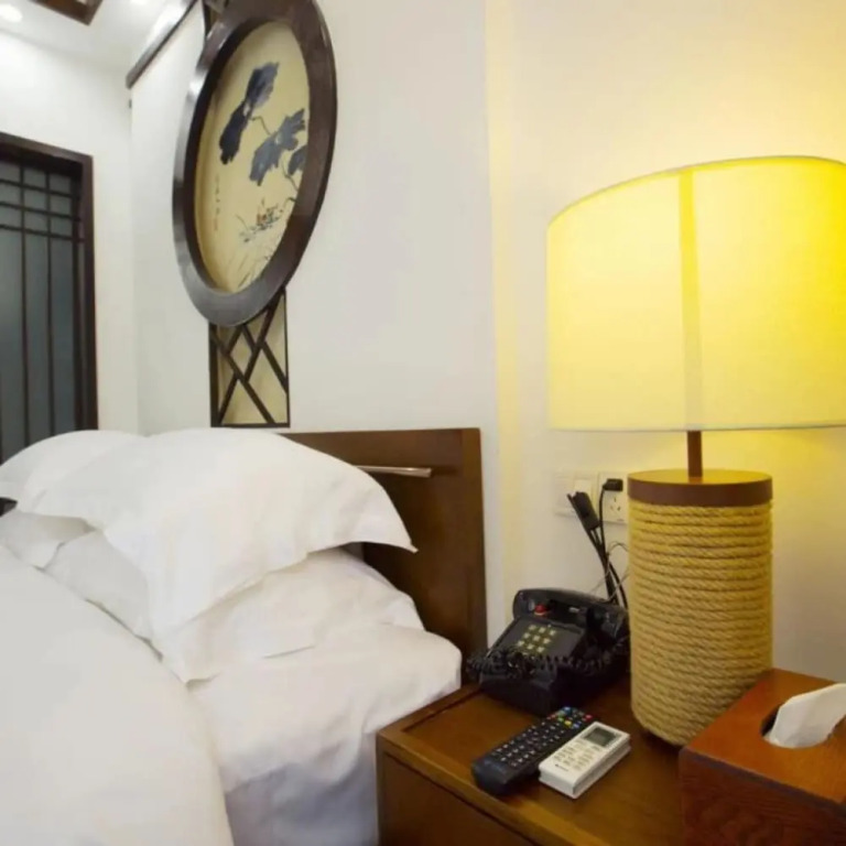 Floral Hotel Fenghuang Poshan Mansion