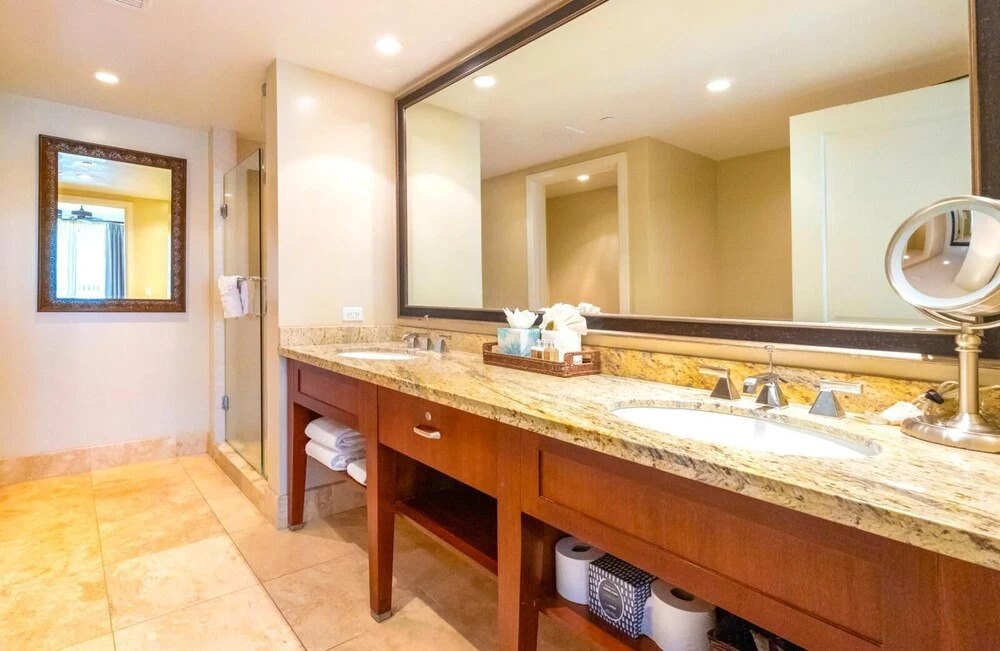 K B M Resorts- Hkh-409 Luxurious 2bdrm With Large Wrap Around Balcony, Chefs Kitchen, Ocean Views!
