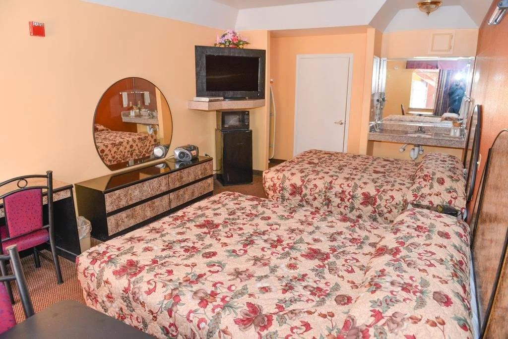Scottish Inns  Suites IAH Airport South