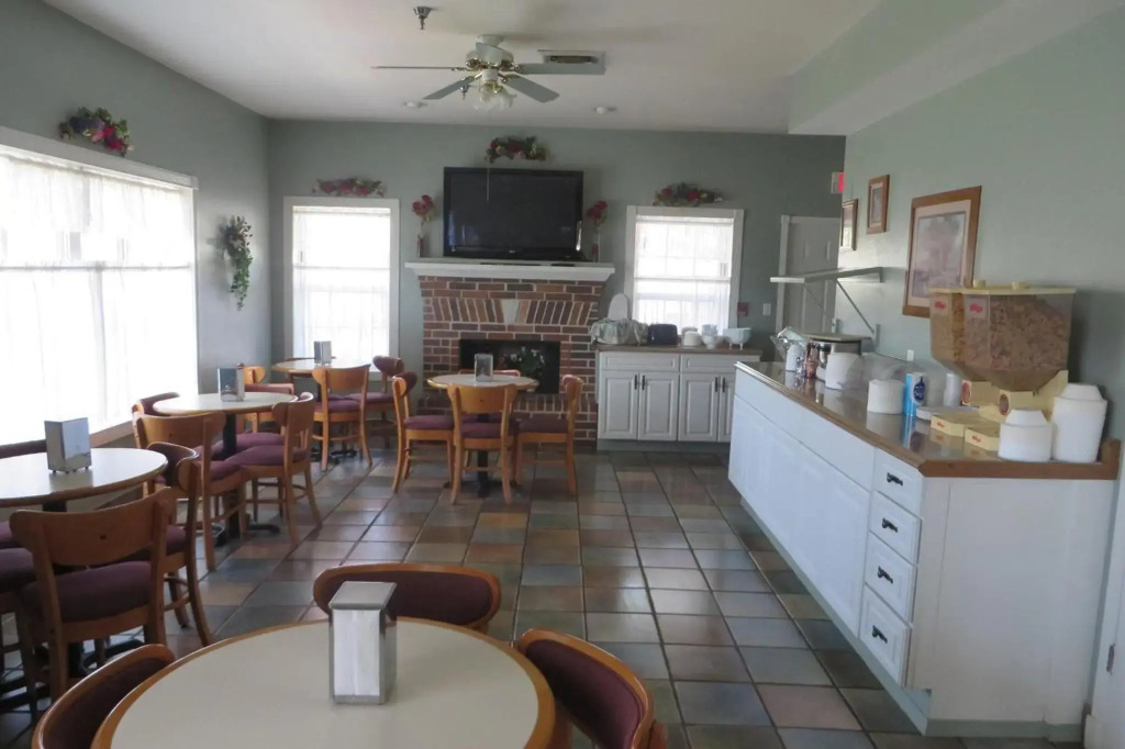 Carriage House Inn