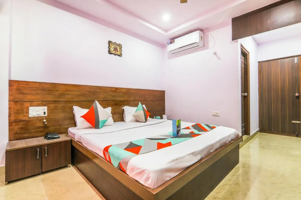 Yashaswi comforts by Yuvraj Group of Hotels