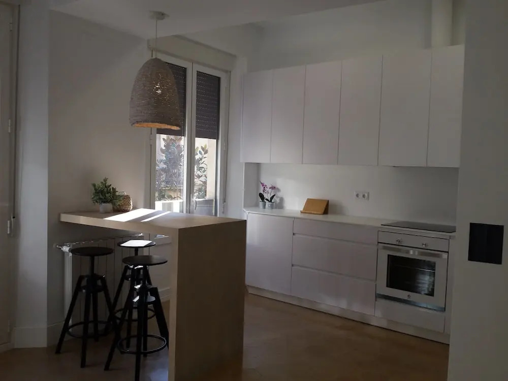 Deluxe Cruz Conde Apart. 2 Dorm. 2 Baños