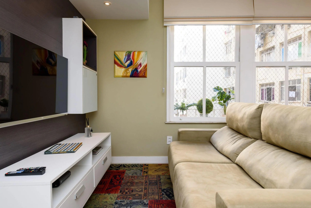 Moderno Apartamento Em Copacabana | Br 737/504