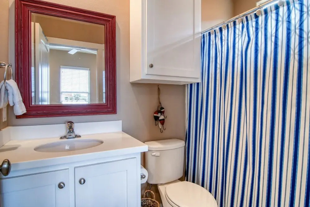 Beach Buzz 4 Bedrooms 3 Bathrooms Home
