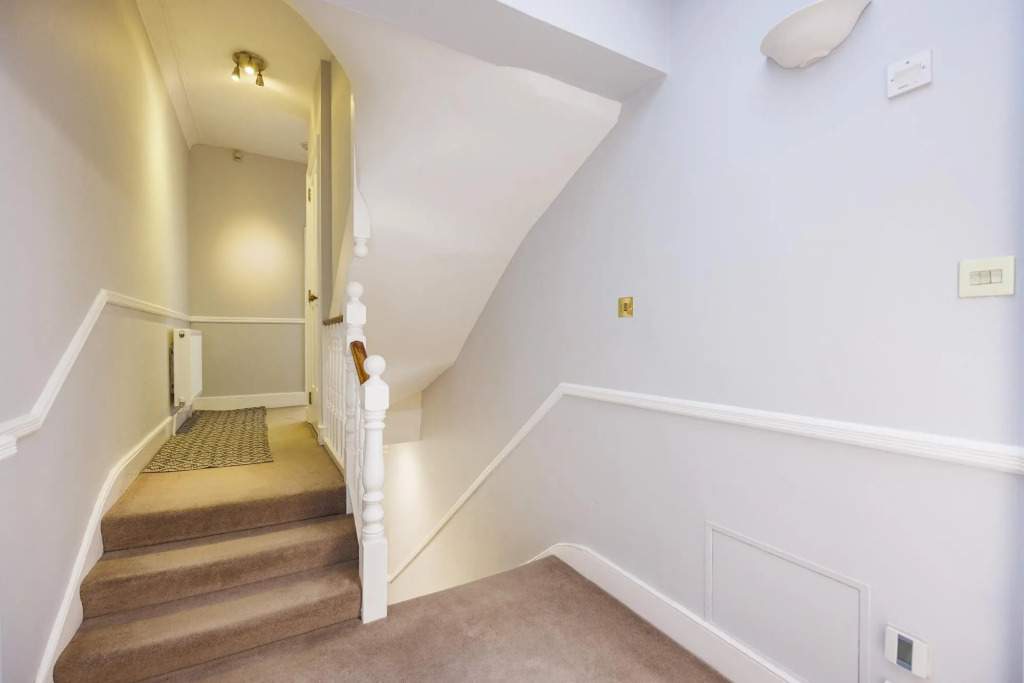 London House Sleeps 12 Free Parking Wifi