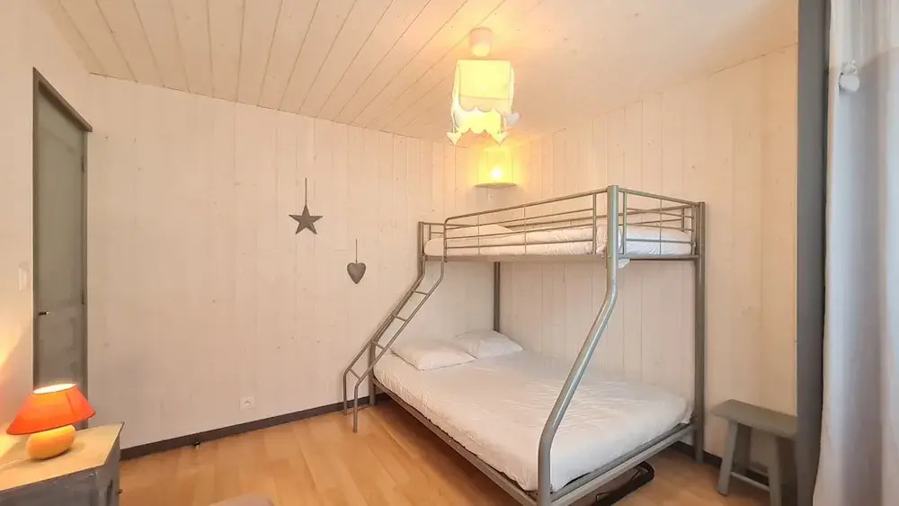 Family Apartment Near the Slopes