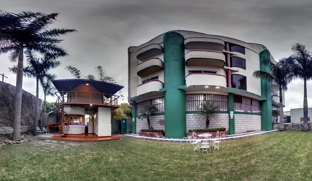 Hotel Esmeralda