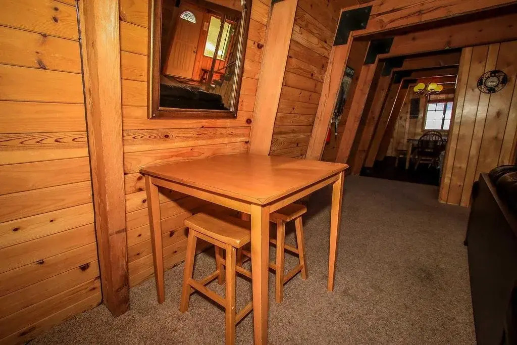 Cozy Pine Retreat #1499