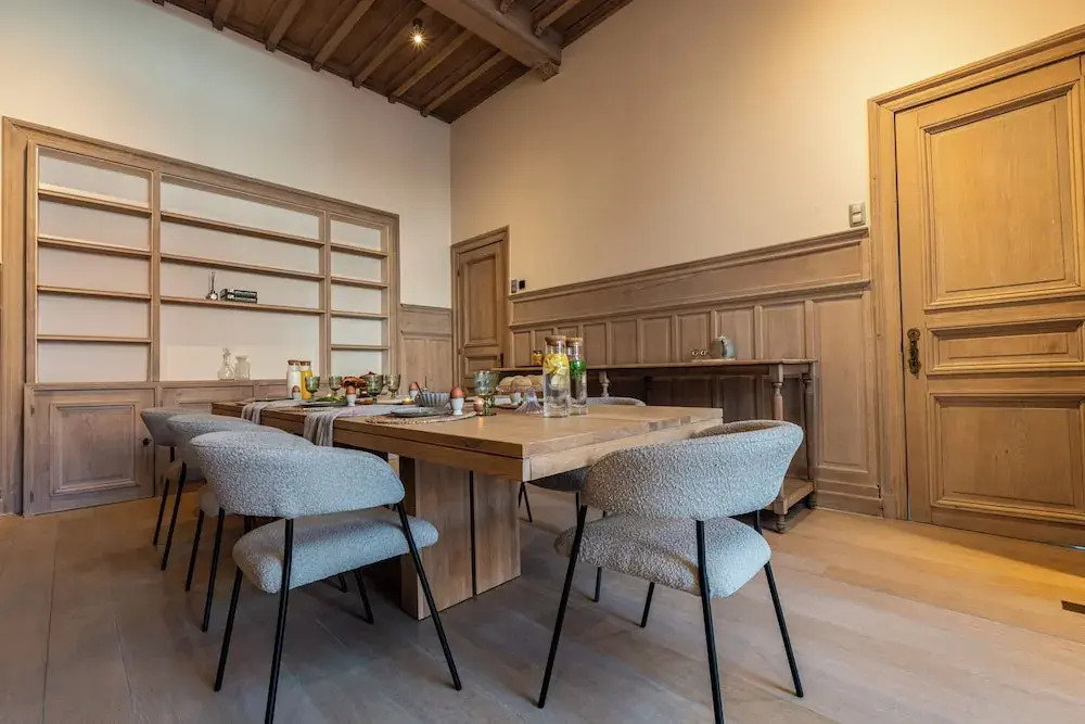 Villa Euphrosina boutique verblijf met verwarmd zwembad, sauna, vlakbij het strand van Oostende