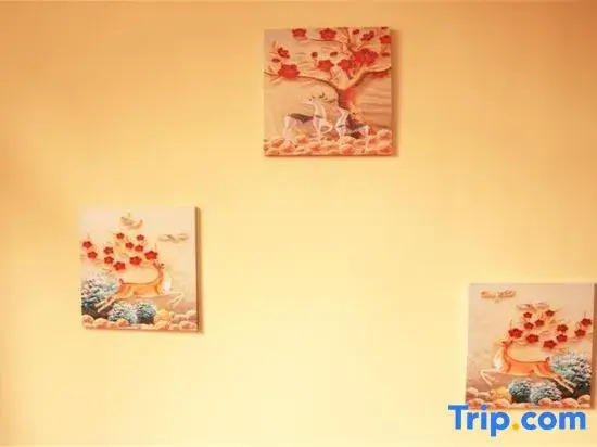 Yueyang Lexiang Themed Homestay (Hunan Institute of Science and Technology)