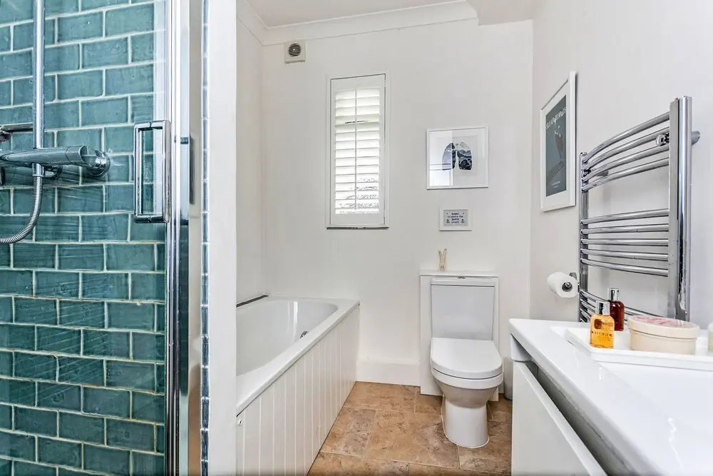Elegant Shepherds Bush Home by Kensington Olympia