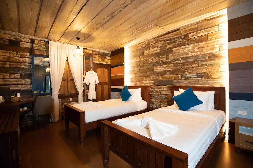 ST Resort