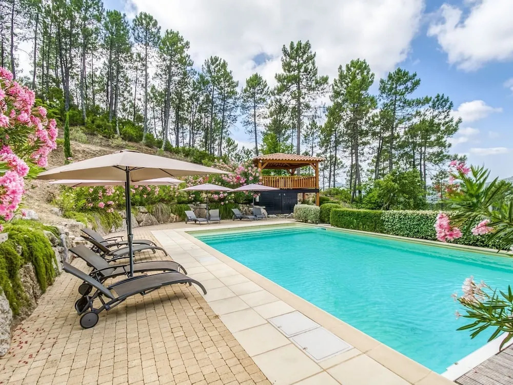 Villa in Le Muy with Private Pool & Forest