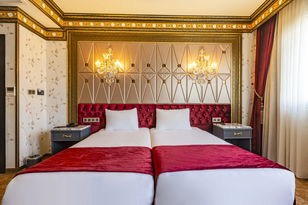 Laleli Blue Marmaray Hotel