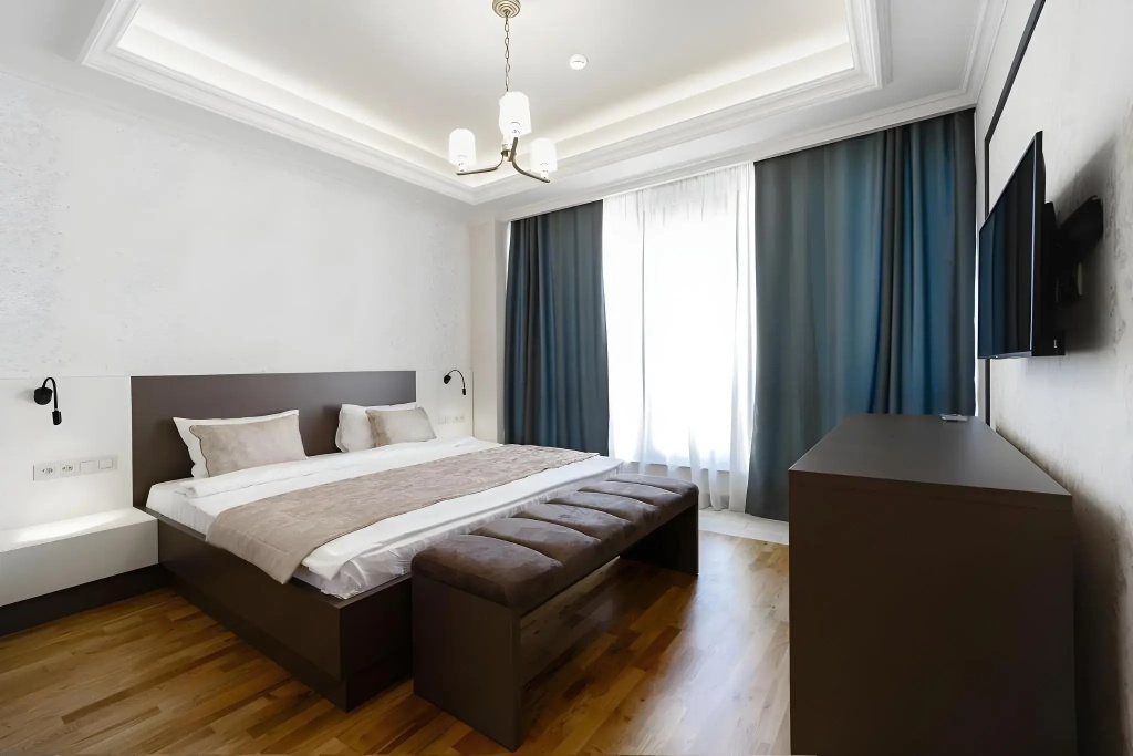 North Avenue Hotel