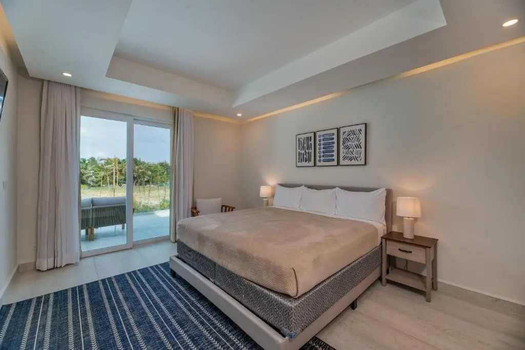 Ocean One Roatan
