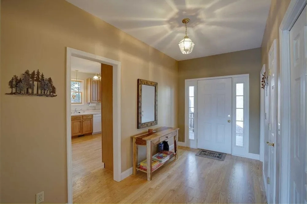 Fontana Lakeview Escape 4 Bedroom Home