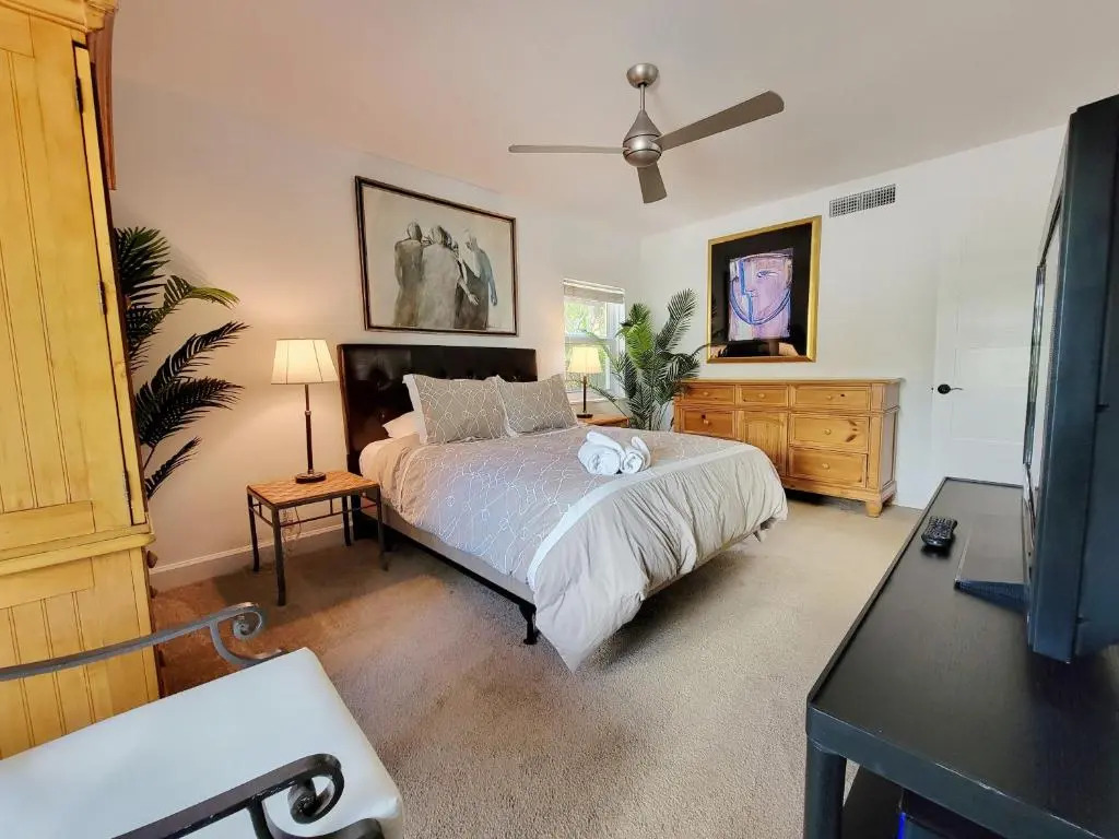 Fort Lauderdale Yacht and Beach Club 103