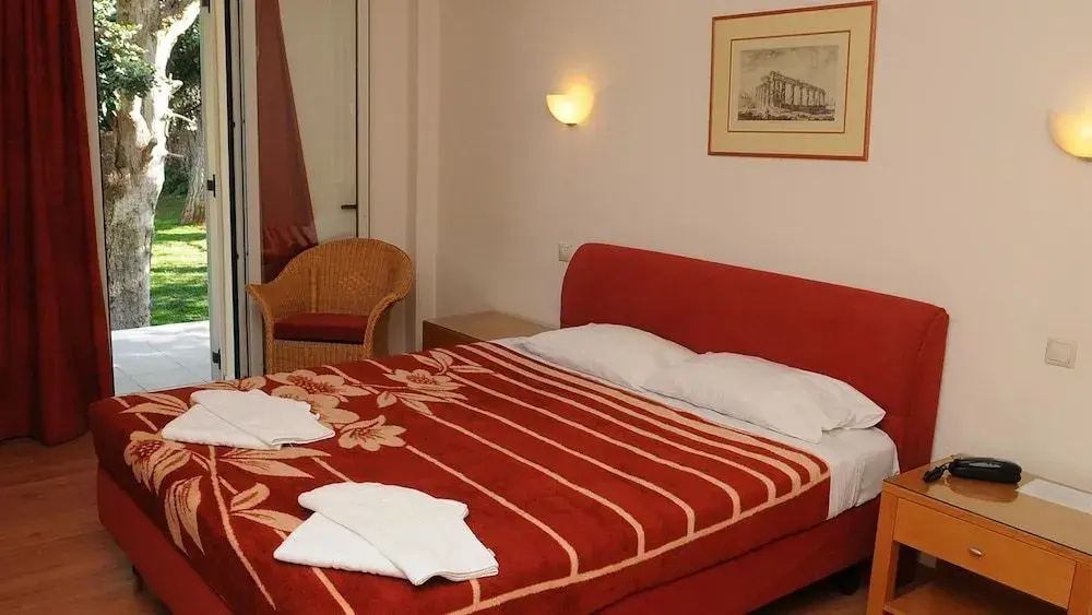 Pantheon Hotel Athens Airport