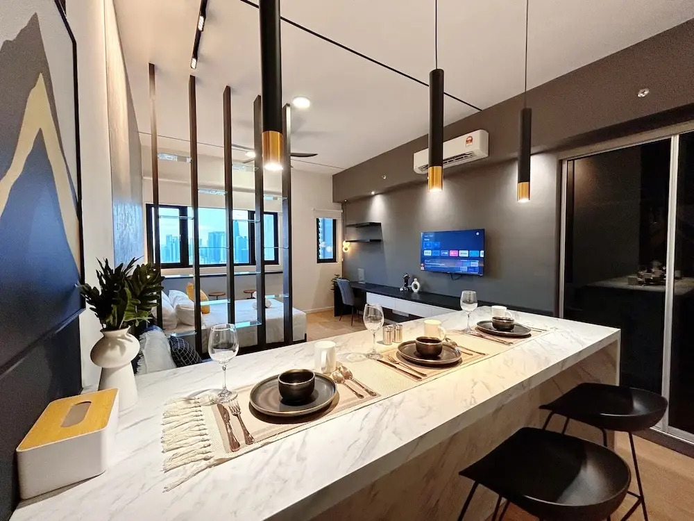 Chamber Residence By Golden