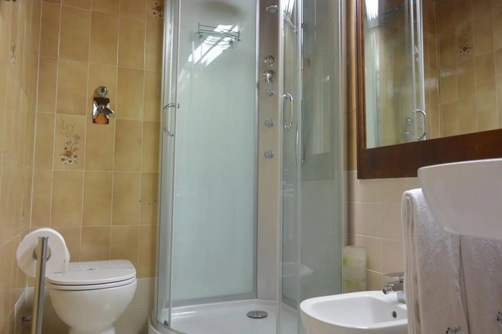 Hotel Italia City Center