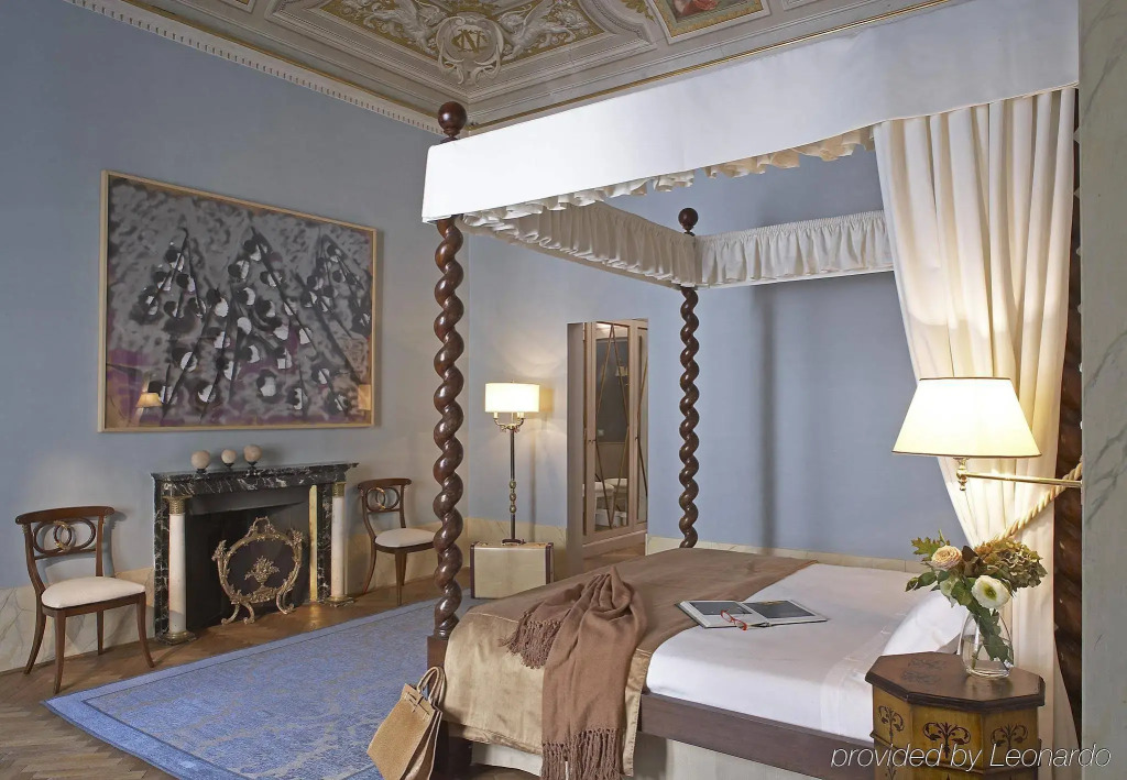 Al Palazzo del Marchese di Camugliano Residenza dEpoca