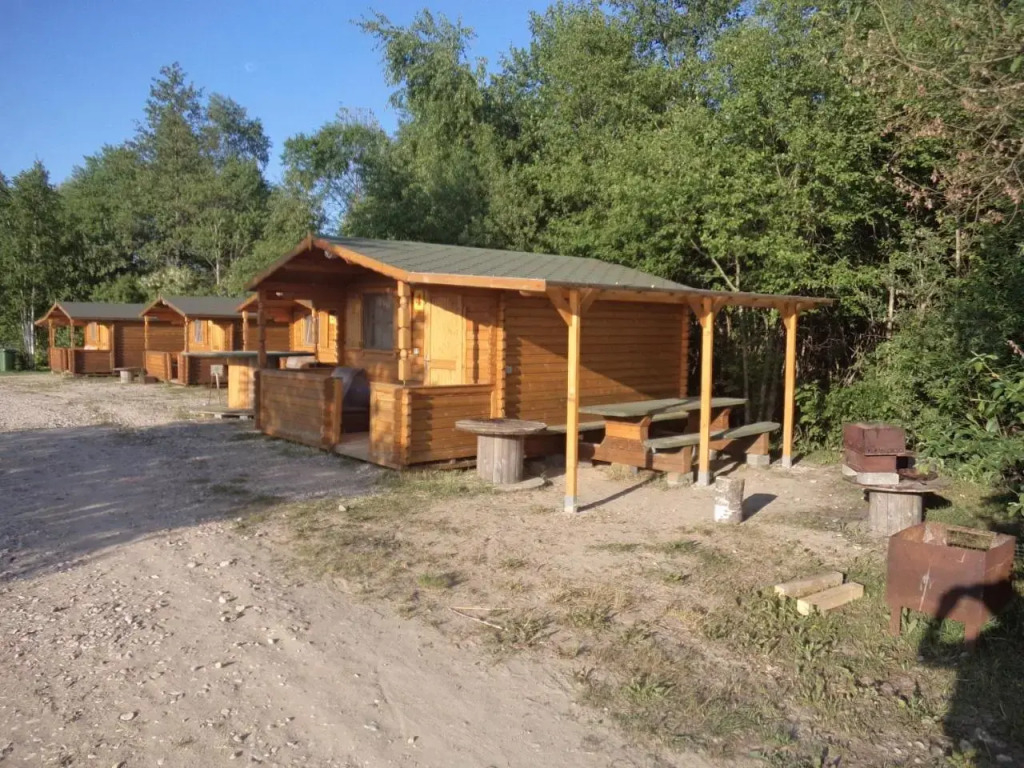 Tõhela Järve Puhkeküla