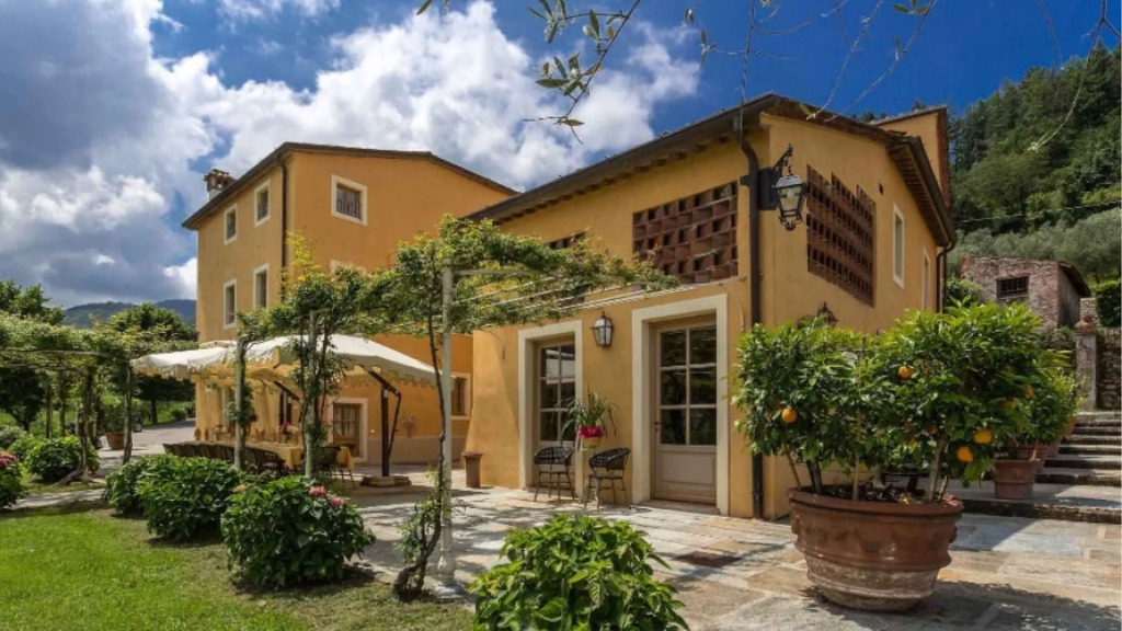 Luxury Country Villa Near Lucca-villa Fattoria