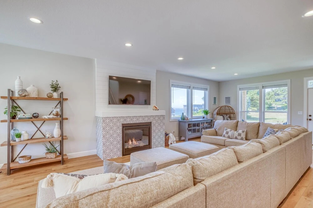 Luxurious Ocean Views and Fun Amenities - Gorgeous Beach Retreat