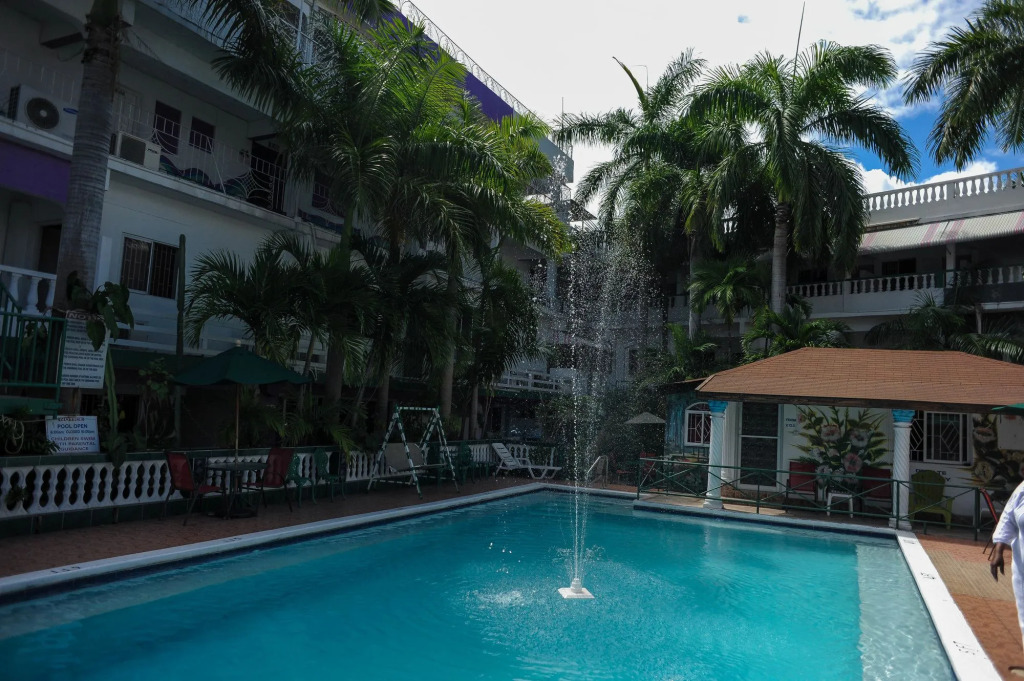 Gloriana Hotel