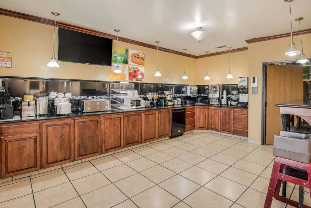 Econo Lodge Lubbock I-27