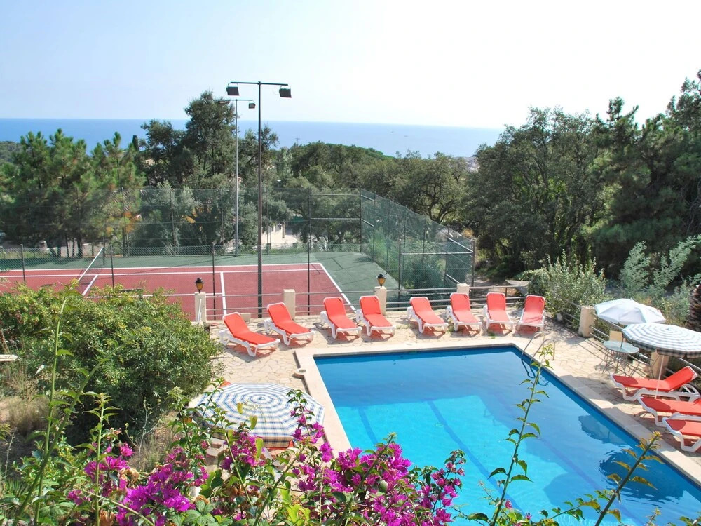 A Picturesque Wine House now Refurbished Into Home in Lloret de mar