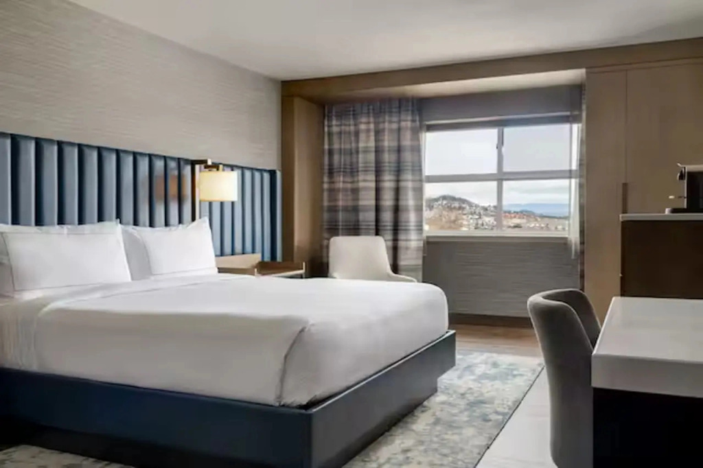 DoubleTree by Hilton Kelowna