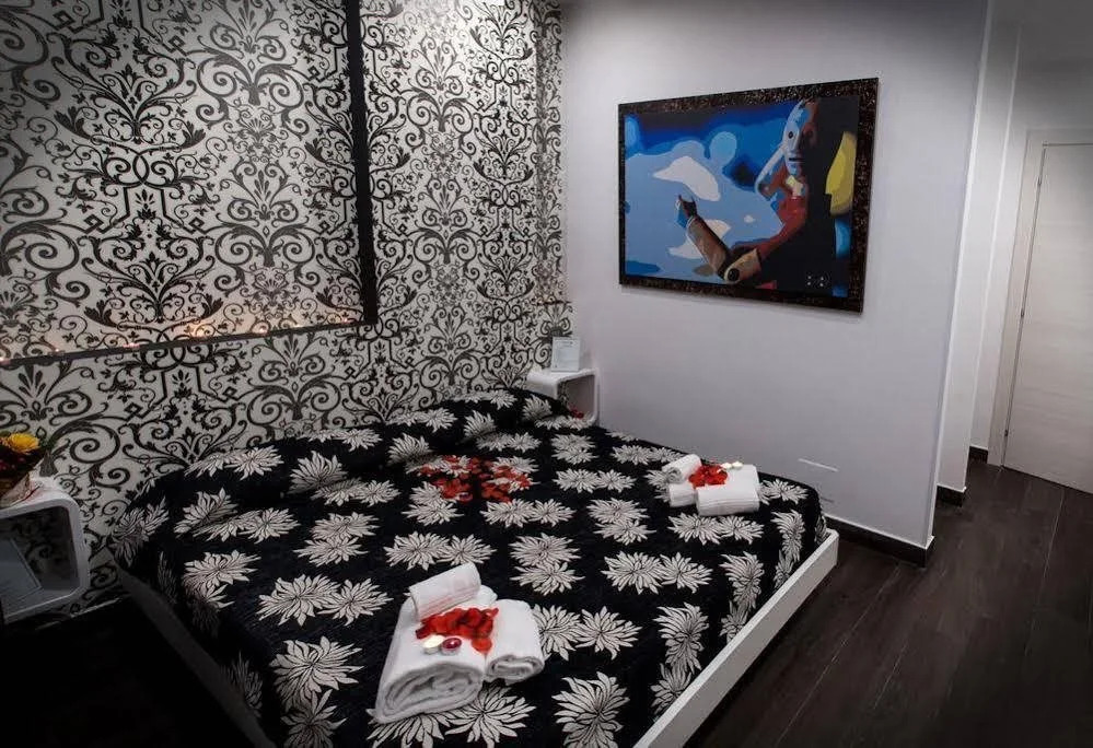 121 Candia Guest House