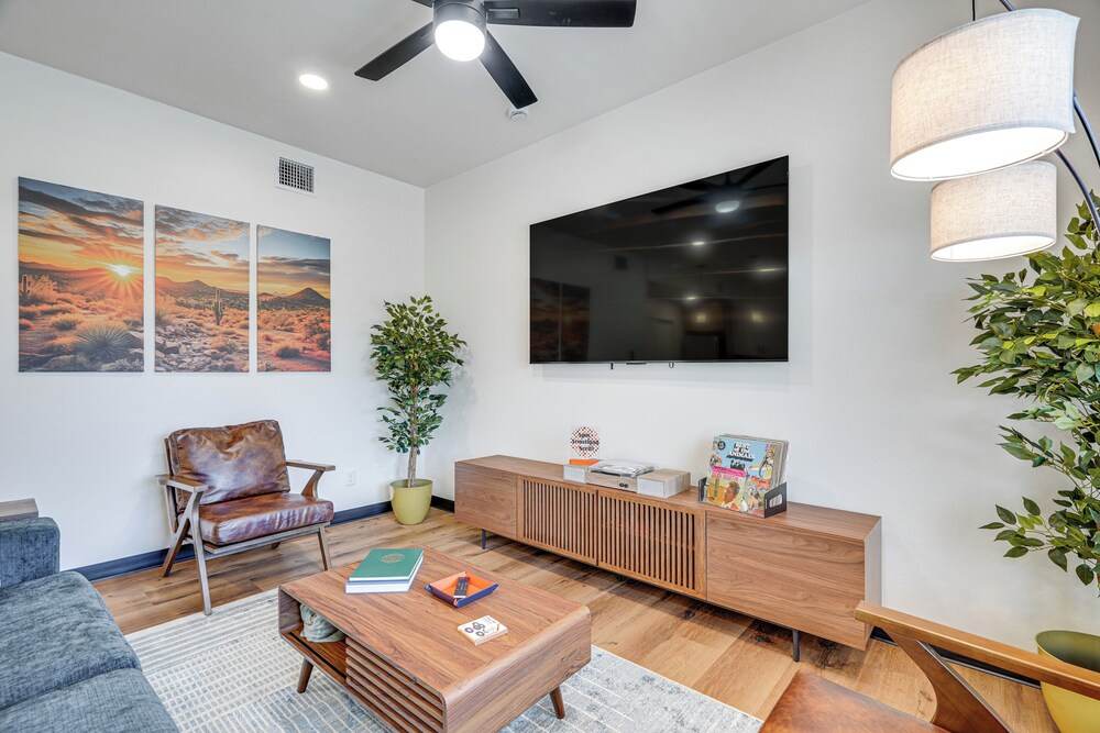 Newly Finished, High-end Condo Near Tucsons Best!