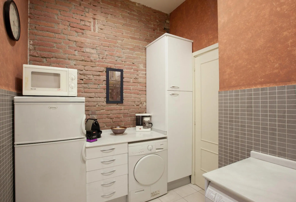 GAUDIR 1 · Apartment next to Pg de Gracia
