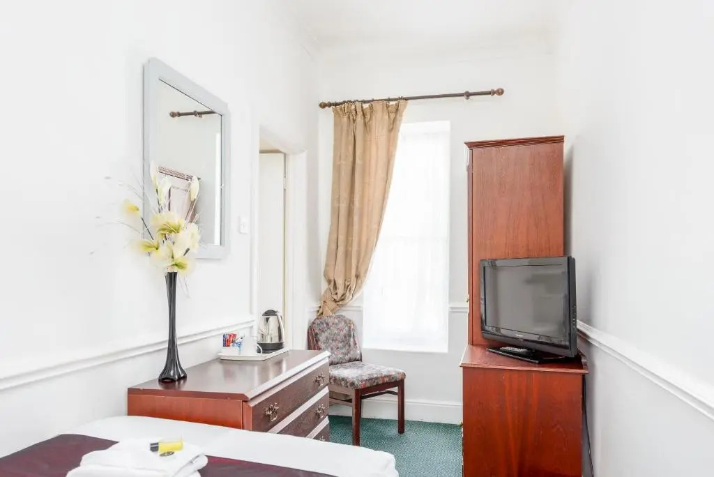 Abbey Lawn Hotel