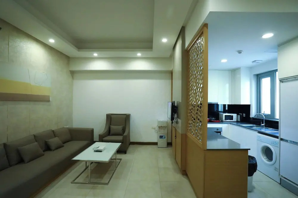 Landway Suite
