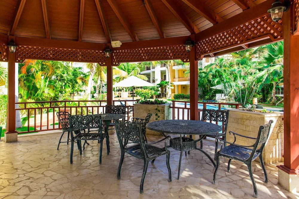 Palm Green Vacations Whitesands