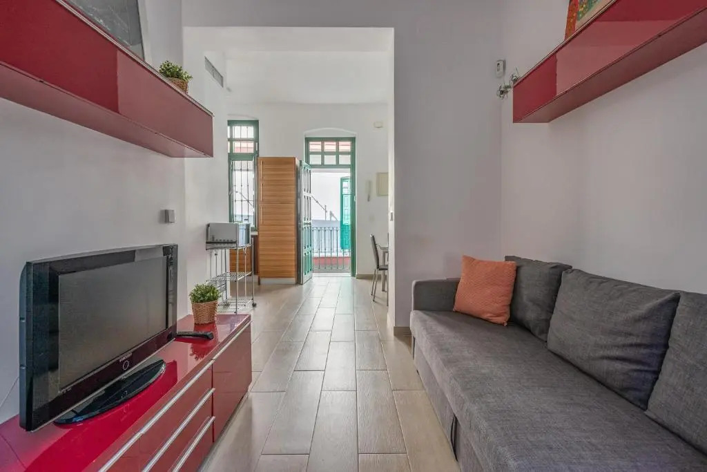 Triana Flat, 3mn from plaza de Cuba