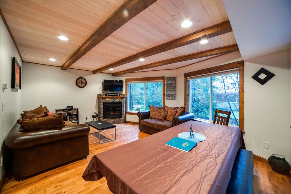 50mbr - Hot Tub - Pets Ok - Wi-fi - Sleeps 8 3 Bedroom Home